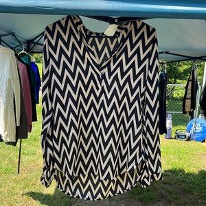 Medium Charlotte Russe blouse, long sleeve